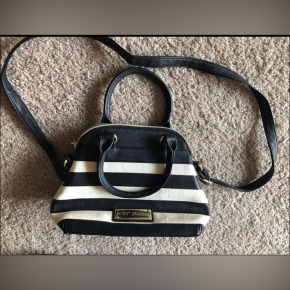 Betsey Johnson purse. Lightly used - Picture 2 of 2